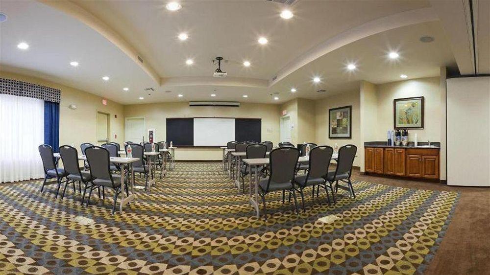 Holiday Inn Express & Suites Searcy By Ihg Exterior foto