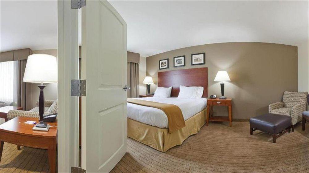 Holiday Inn Express & Suites Searcy By Ihg Exterior foto
